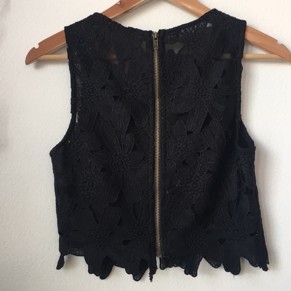 LUSH Black Lace Crop Top - Picture 3 of 4